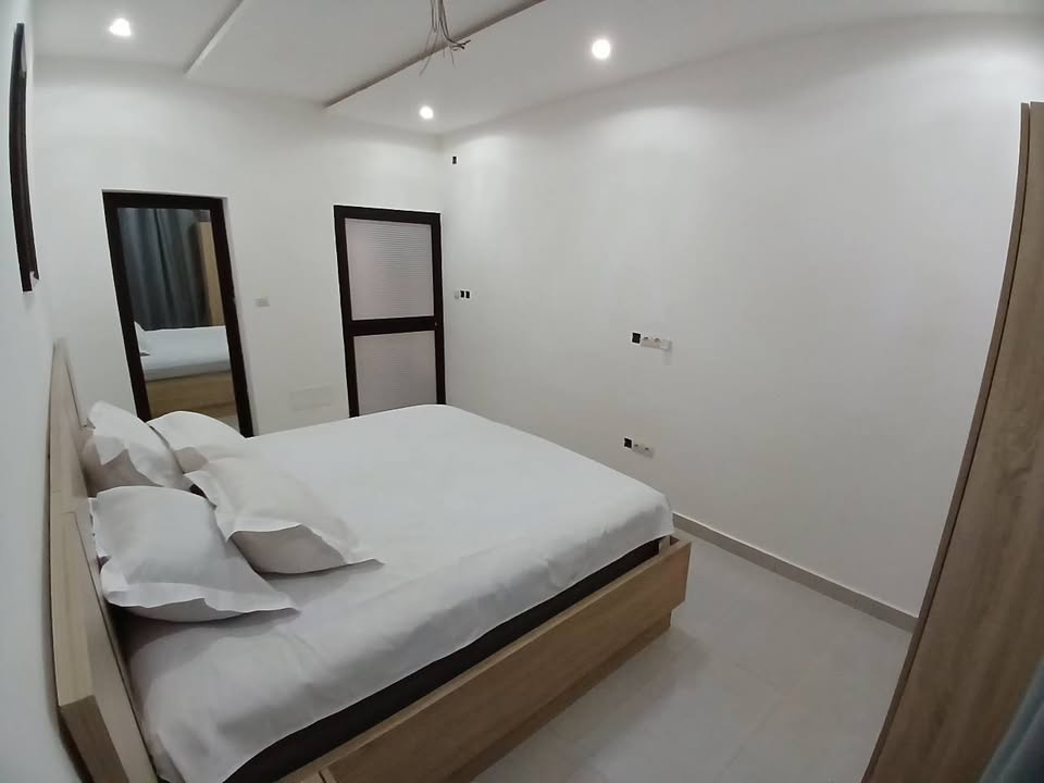 À LOUER – APPARTEMENT MEUBLÉ 2 CHAMBRES | AGOÈ MINAMADOU | 100.000 F/JOUR