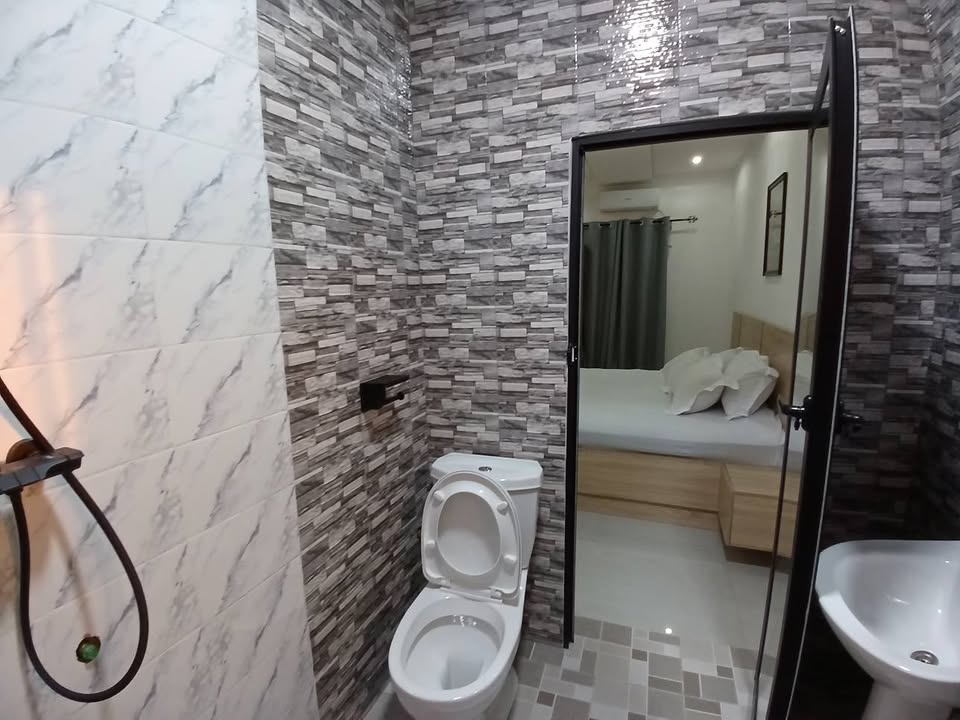 À LOUER – APPARTEMENT MEUBLÉ 2 CHAMBRES | AGOÈ MINAMADOU | 100.000 F/JOUR