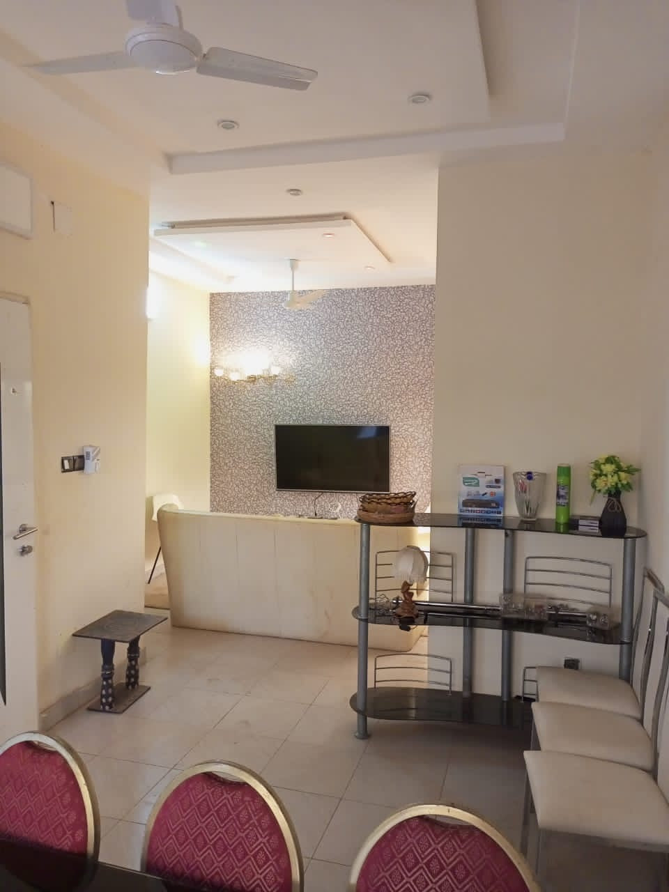 UNE VILLA DE 4 PIÈCES À VENDRE À APESSITO