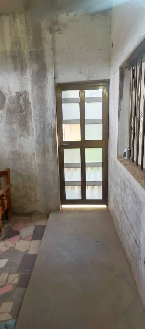 LOMÉ – PETITE VILLA DE 4 PIÈCES À VENDRE À LEGBASSITO AHONKPOÈ