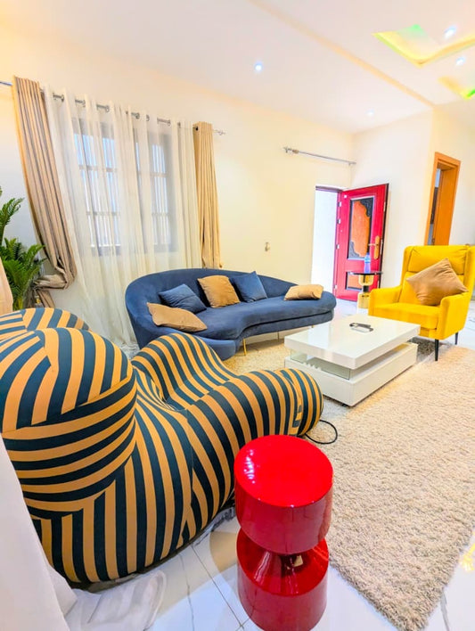 APPARTEMENT MEUBLÉ À LOUER À  LOMÉ - HÉDZRANAWOÉ – 2 CHAMBRES SALON – 700.000 FCFA