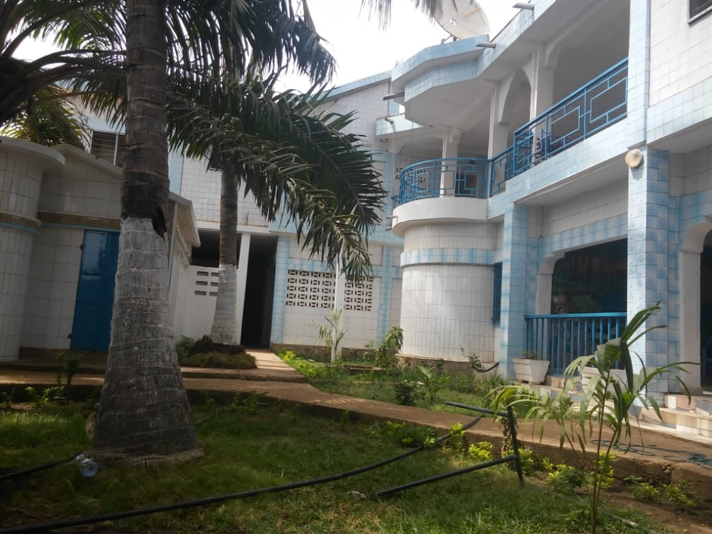 À VENDRE : UN HÔTEL À KARA