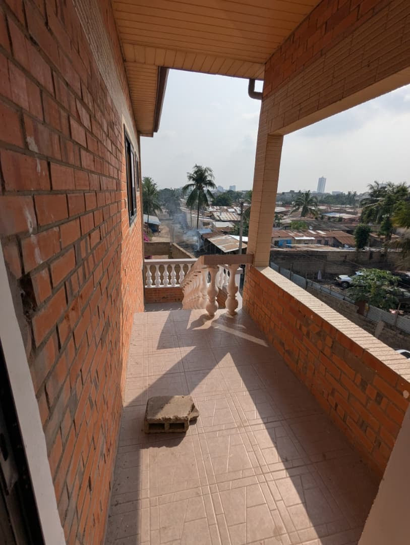 Villa à louer à Nyekonakpoè – 600000 FCFA par mois