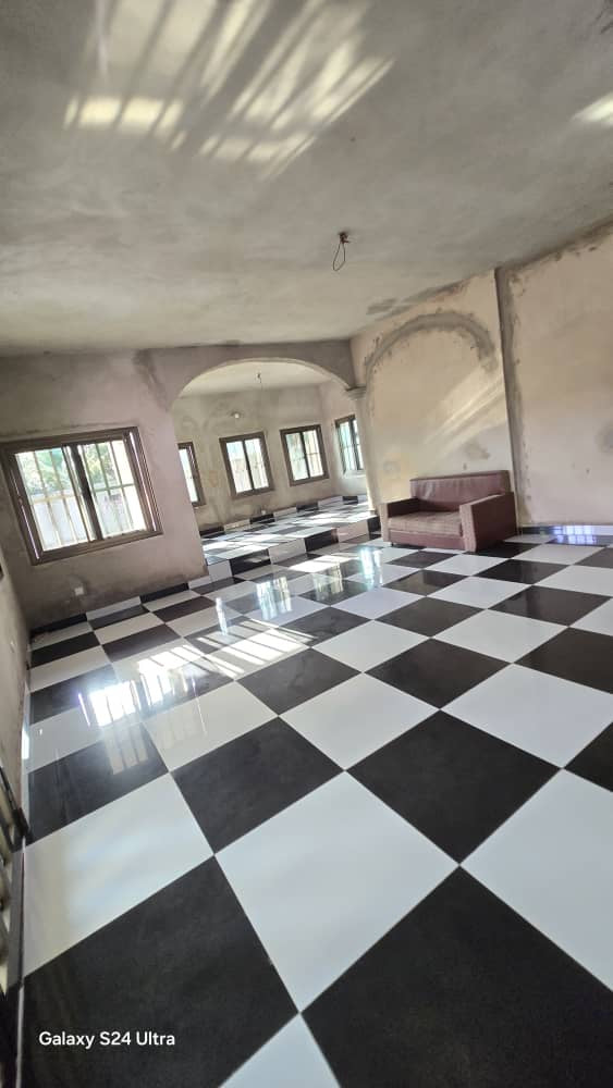 LOMÉ - ZANGUÉRA KLÉMÉ – VILLA 4 CHAMBRES À VENDRE
