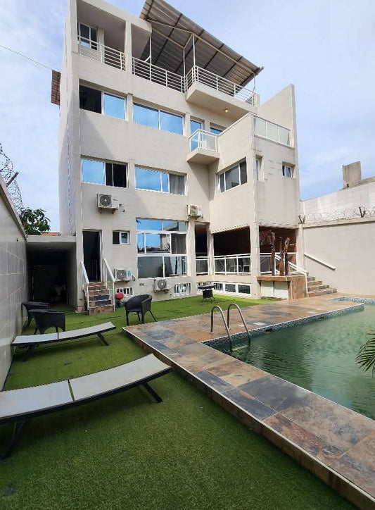 LOUER VILLA DUPLEX 10 PIÈCES À BAGUIDA