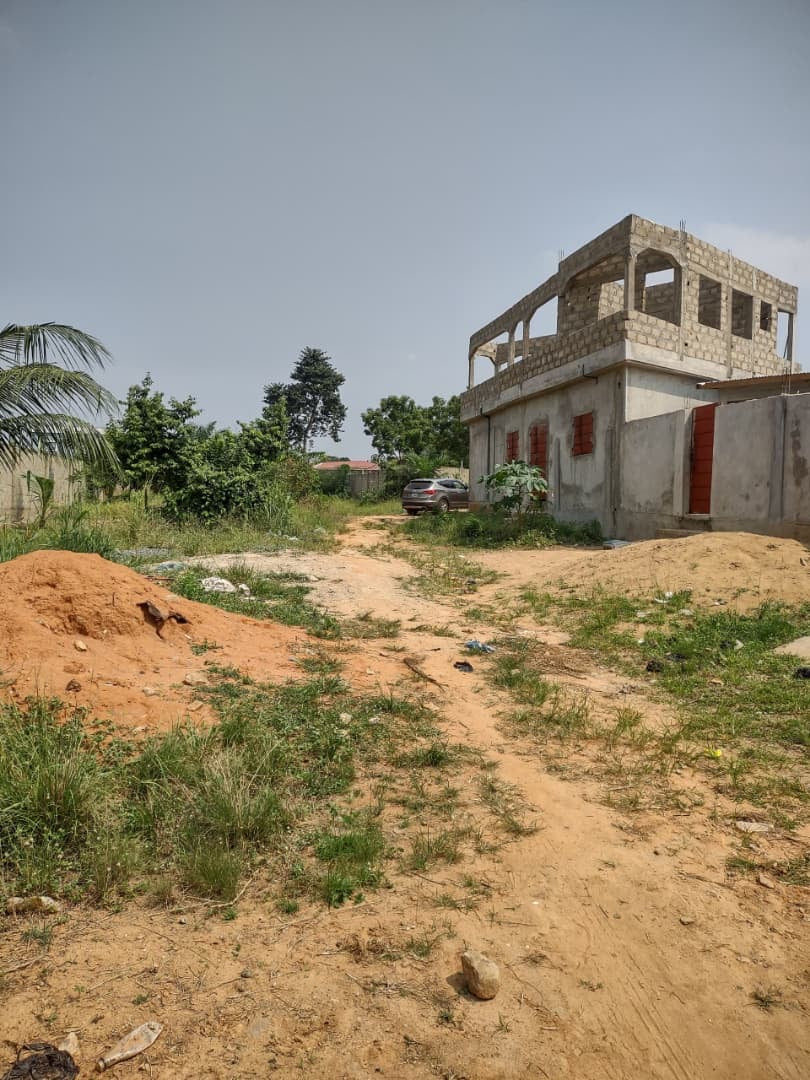 Terrain à vendre à Akepedo – 14 000 000 FCFA