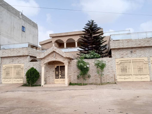 À VENDRE – VILLA DUPLEX DE 10 PIÈCES À AGOE CACAVELI (270 MILLIONS)