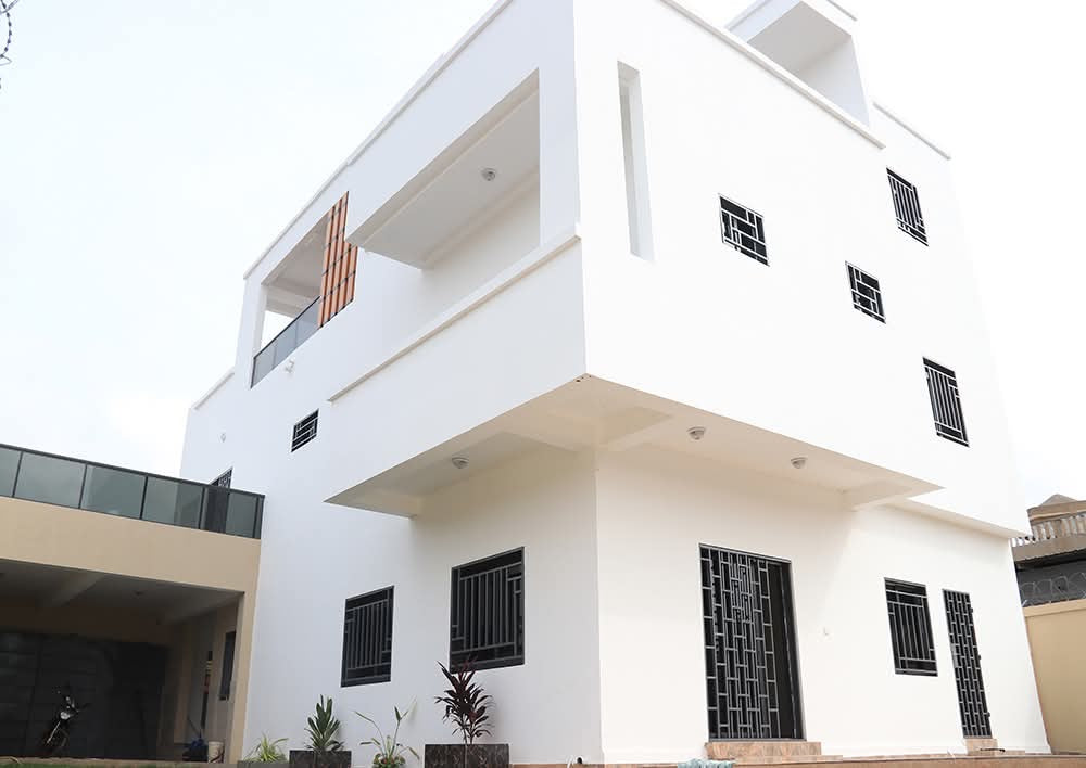 Villa 5 chambres de 448 m² en vente à Casablanca – 240 millions FCFA