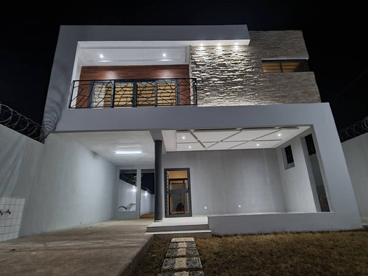 VILLA 5 PIÈCES DUPLEX AVEC JARDIN À LOUER À LOMÉ – KÉGUÉ | 900.000F
