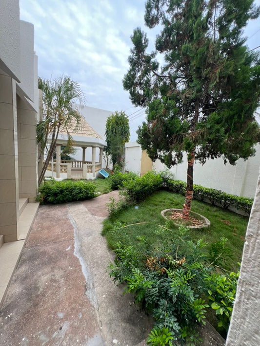 Villa à louer à Adidogomé – 300000 FCFA