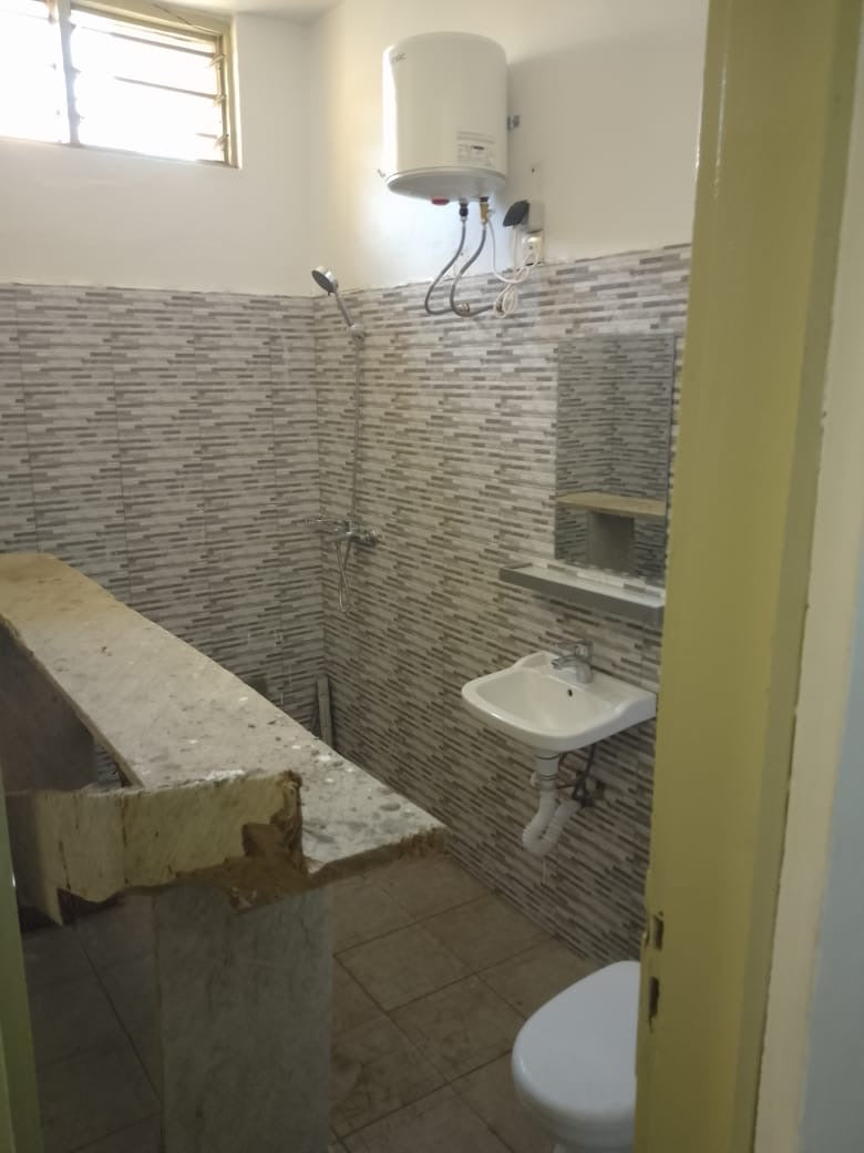 Villa 3 chambres à louer en bordure de goudron à Hédzranawoé – 250.000 FCFA