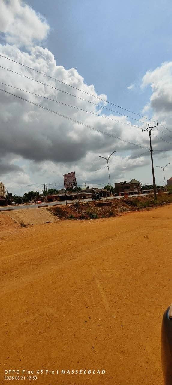 Terrain à vendre à Legbassito Zovadjin – 16 Millions FCFA