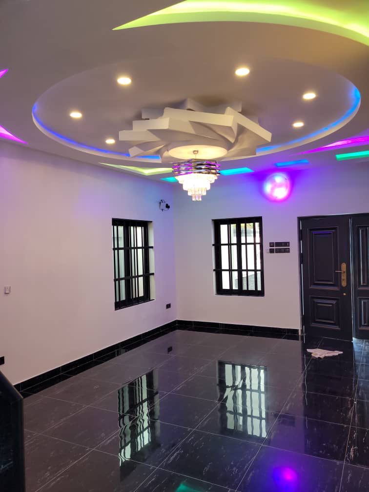 UNE VILLA HAUT STANDING À VENDRE À BAGUIDA