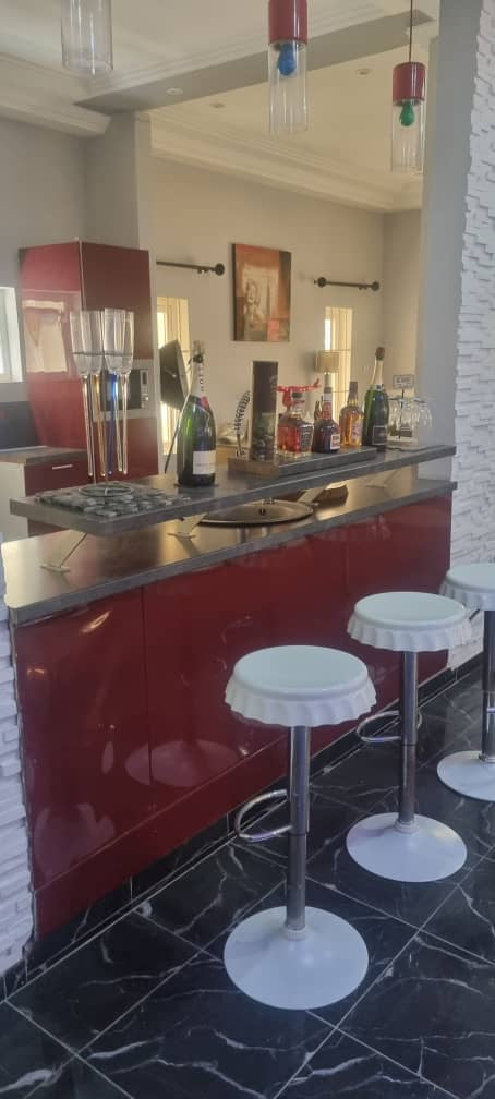 MAGNIFIQUE VILLA À VENDRE À BAGUIDA - 8 PIÈCES