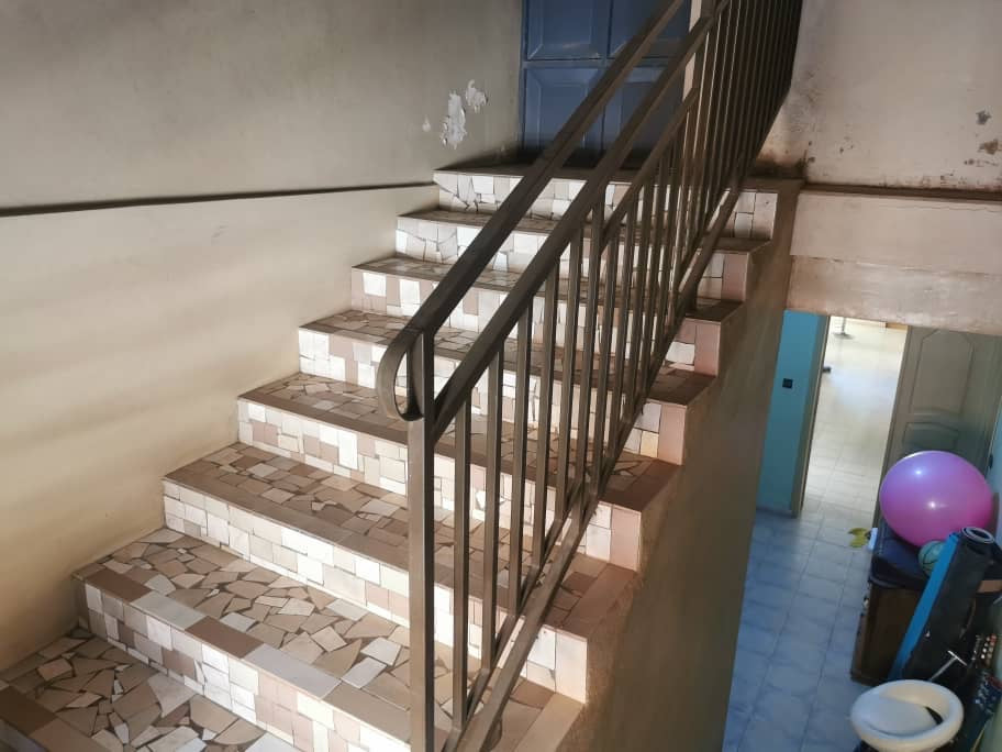 UNE VILLA DE 13 PIÈCES À VENDRE À AGBALÉPÉDO