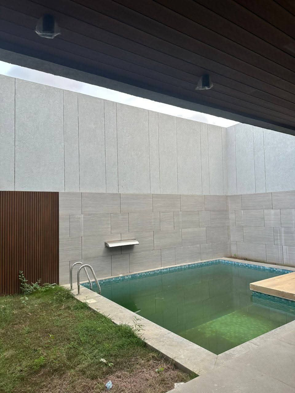 DEUX VILLAS JUMELLES À VENDRE À NOVISSI