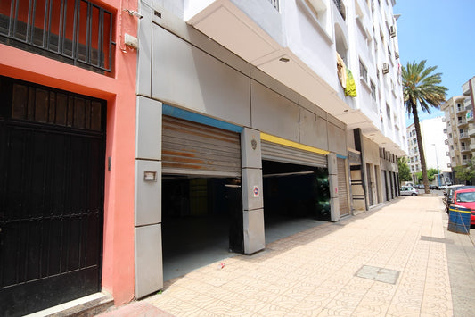 2 MAGASINS À VENDRE À ADIDOGOMÉ MADIBA – SUR 250M² – EN BORDURE DE RUE COMMERCIALE DE 24M – TITRE FONCIER