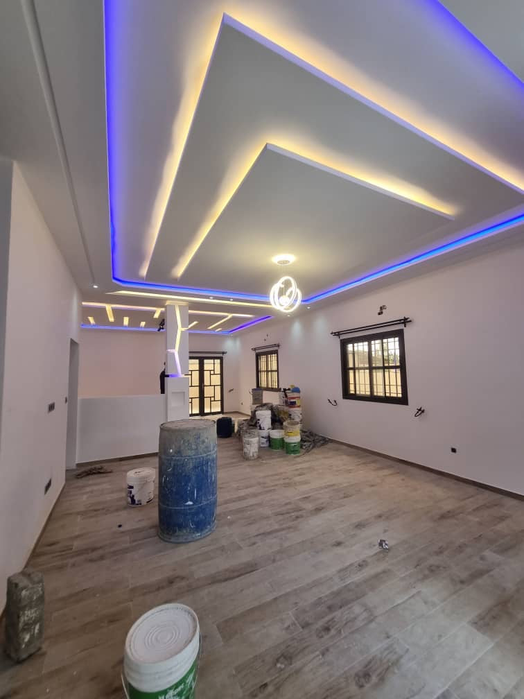 À VENDRE – VILLA 4 PIÈCES (03 chambres + salon) À ZANGUÉRA | 50 millions FCFA