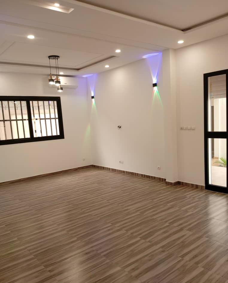 UNE VILLA 9 PIÈCES À LOUER À  LOMÉ - ABLOGAMÉ