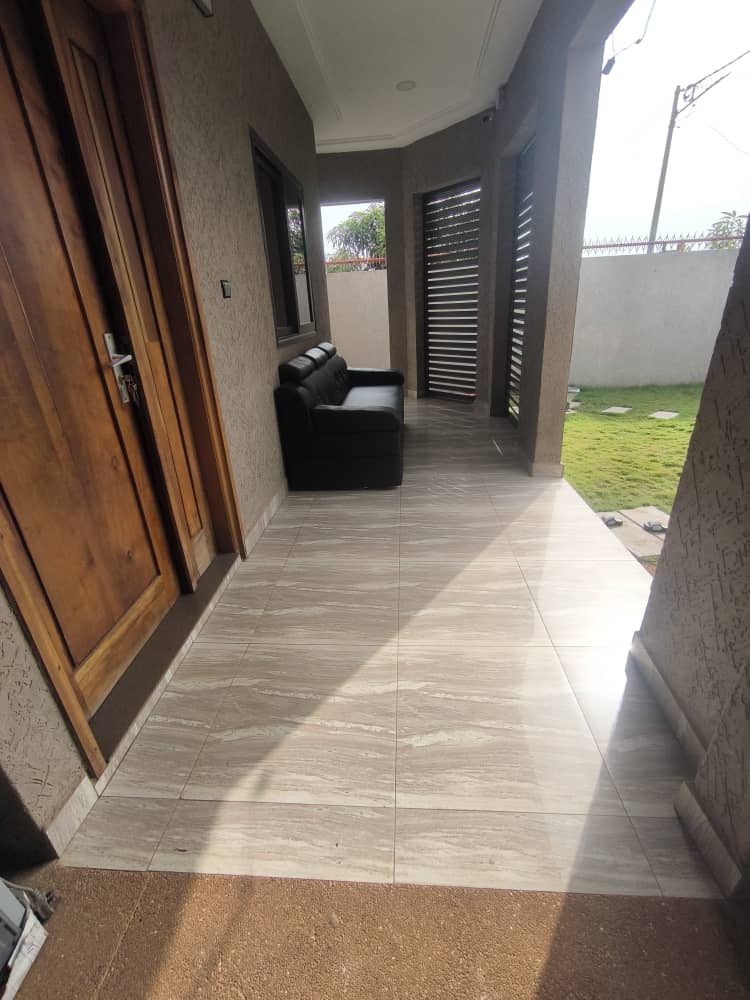 Villa 3 chambres en vente à Agoè Legbassito – 45 millions FCFA