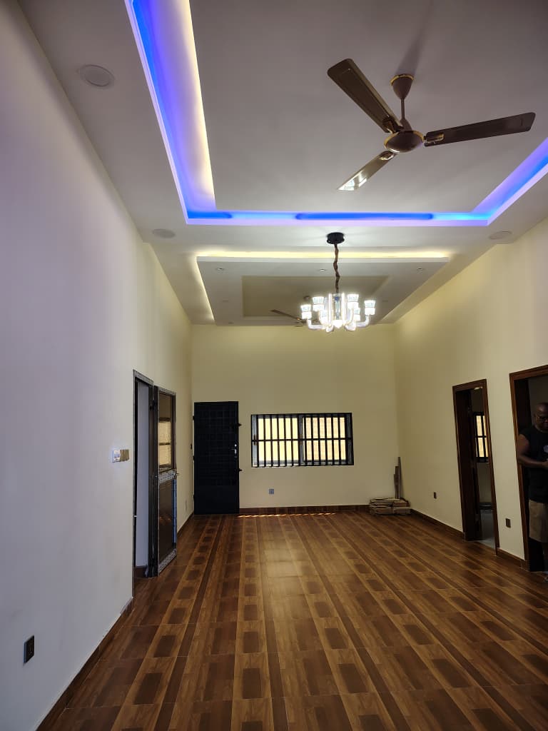 Villa 4 chambres à louer à Dékon – 800 000 FCFA