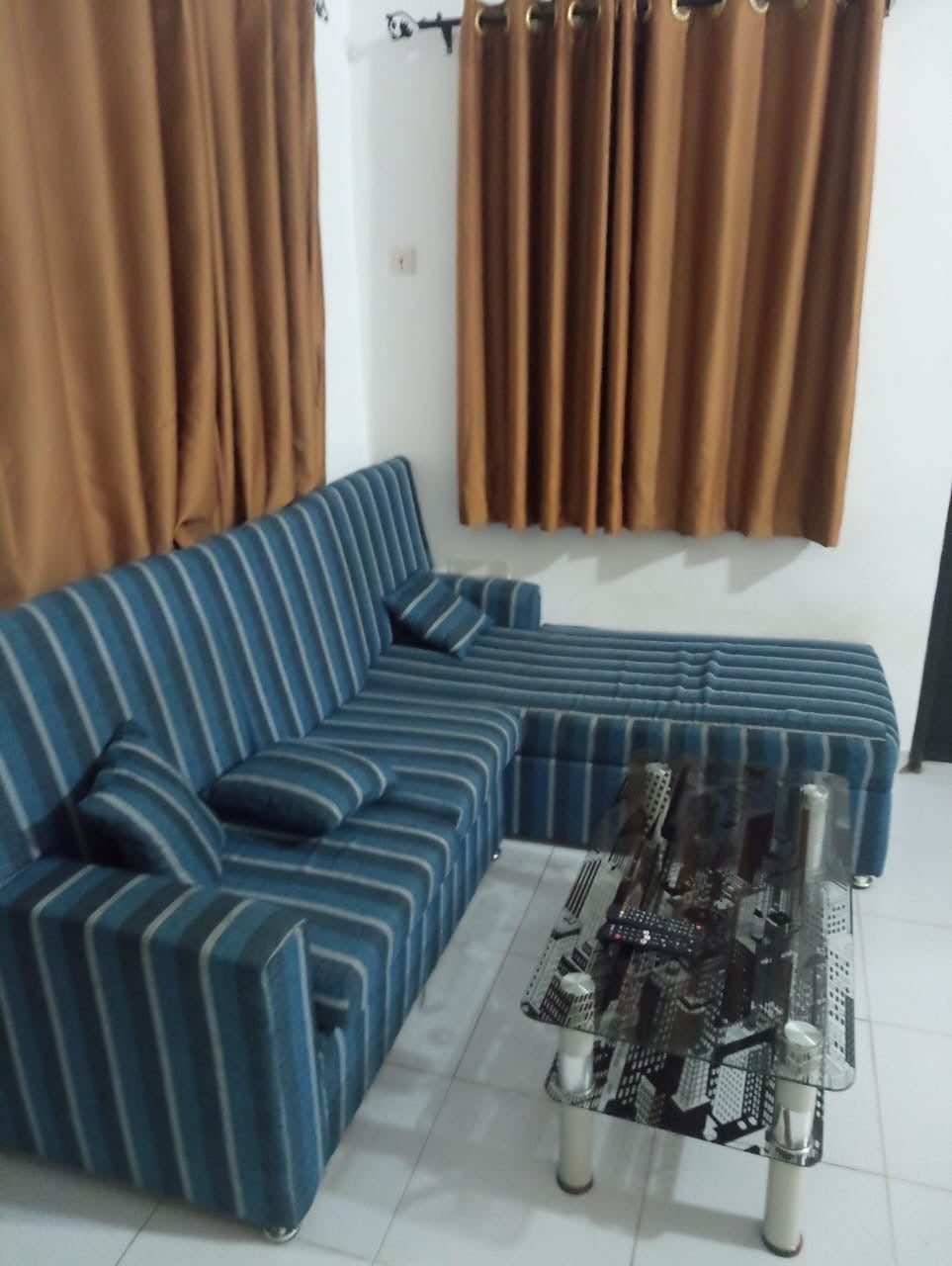 Studio meublé à louer à Fransicain – 150 000 FCFA par mois