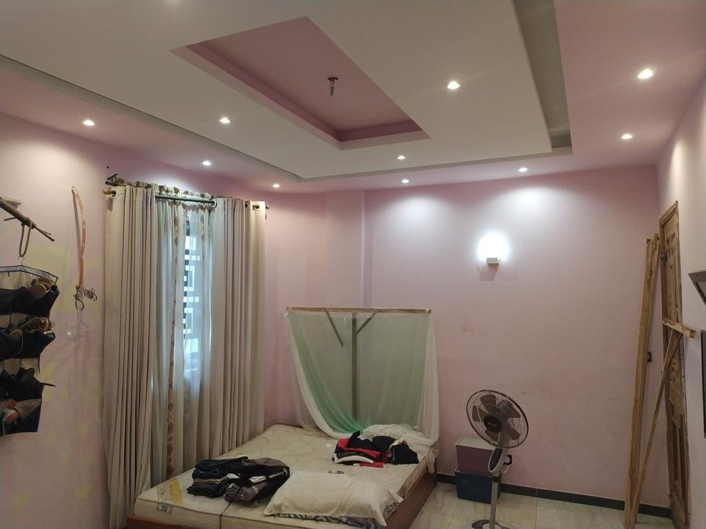 VILLA 11 PIÈCES À VENDRE À ADIDOGOMÉ IPG – 1 LOT 1/4 – TITRE FONCIER