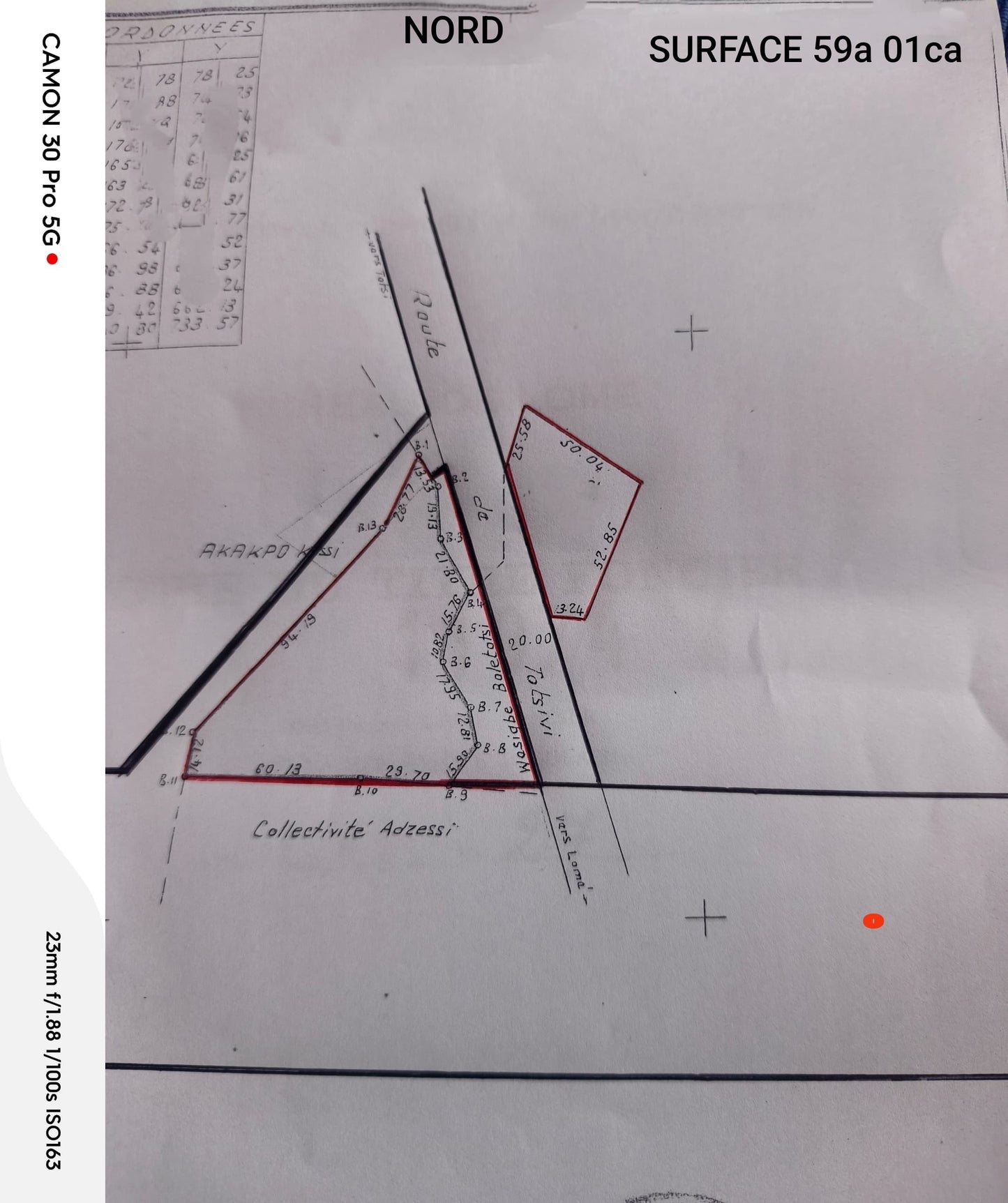 10 lots en vente en angle de rues en bordure d'une grande voie à Totsi – 45 millions FCFA l'unité