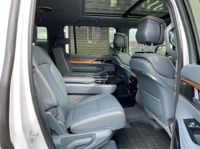 JEEP WAGONEER – 2024 | PUISSANCE V8 & CONFORT 7 PLACES