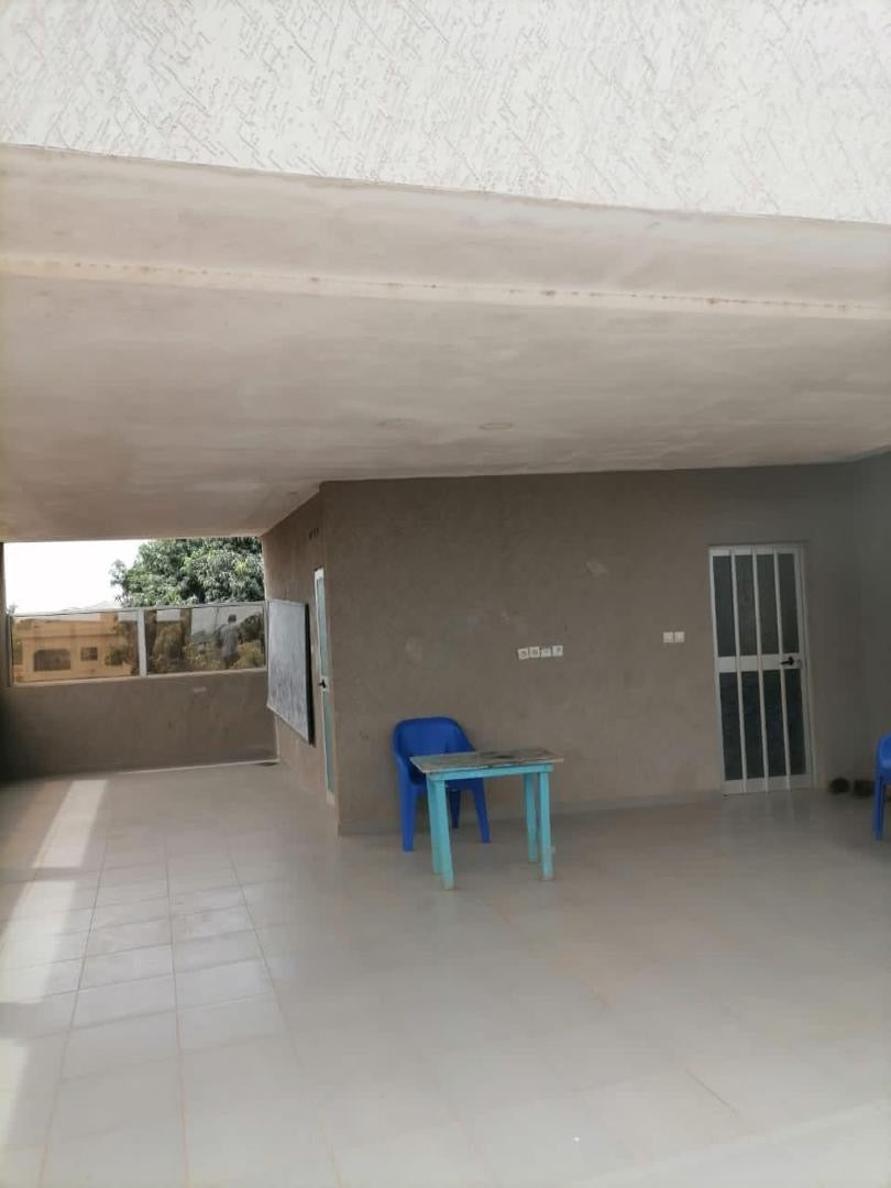 VILLA DUPLEX DE 5 CHAMBRES À VENDRE À AGOÈ SOGBOSSITO