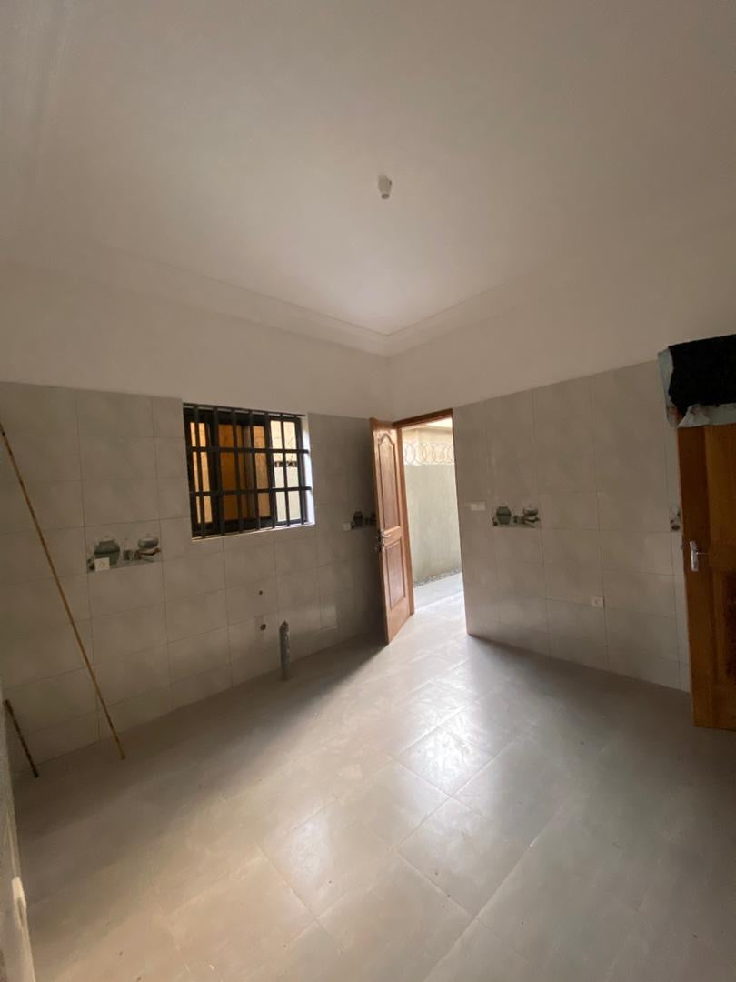 Villa 5 chambres en vente à Adidogomé Sagbado-Logoté – 90 millions FCFA