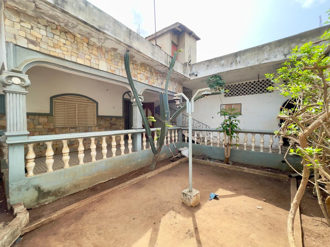 Villa 3 chambres à vendre à Adidogomé Wognomé – 50 millions FCFA