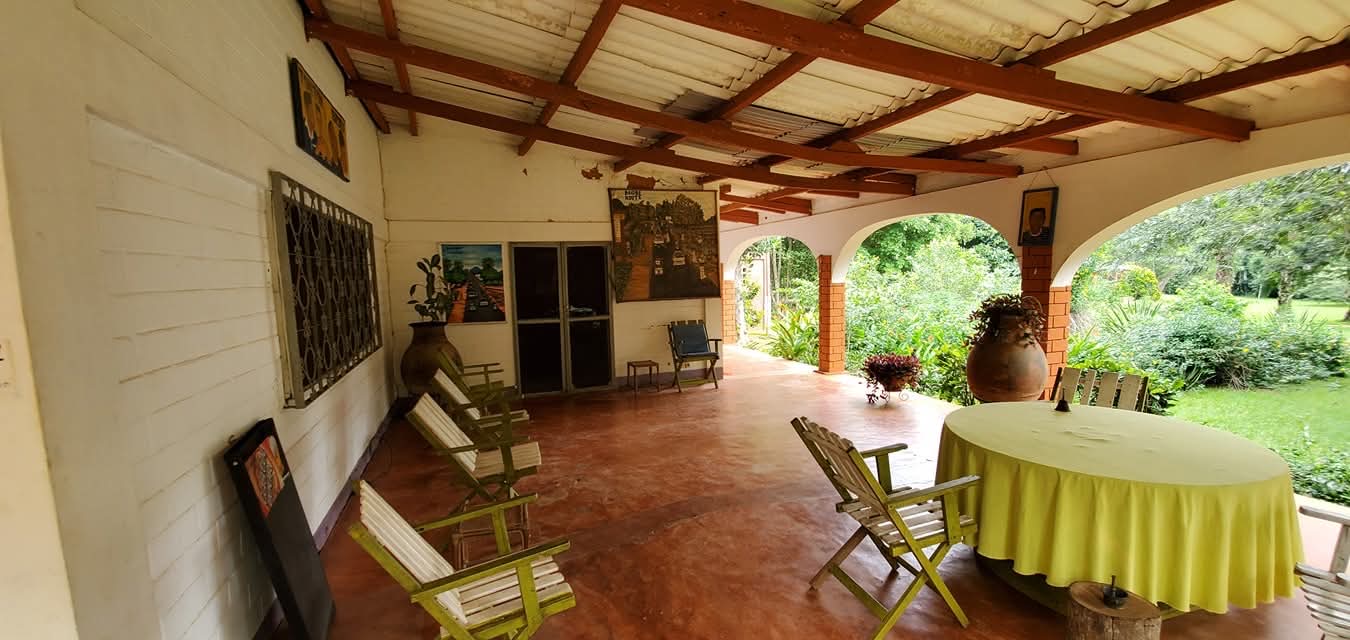 VILLA À VENDRE À BADJA À 400m DE LA  ROUTE LOMÉ-KPALIMÉ