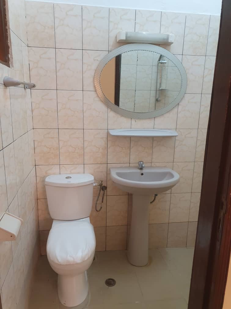 VILLA 5 PIÈCES À VENDRE À ADIDOGOMÉ WOGNOMÉ – 300m²