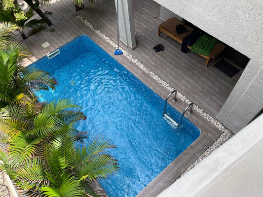 À LOUER – MAISON MEUBLÉE AVEC PISCINE DE 5 PIÈCES À AVÉPOZO – 35.000F/JOUR OU 1.000.000F/MOIS