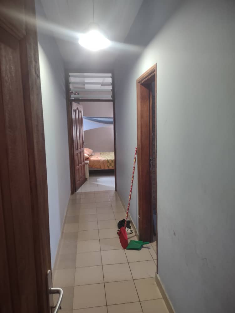 À LOUER – VILLA AVEC PISCINE À BAGUIDA (CÔTÉ PLAGE)