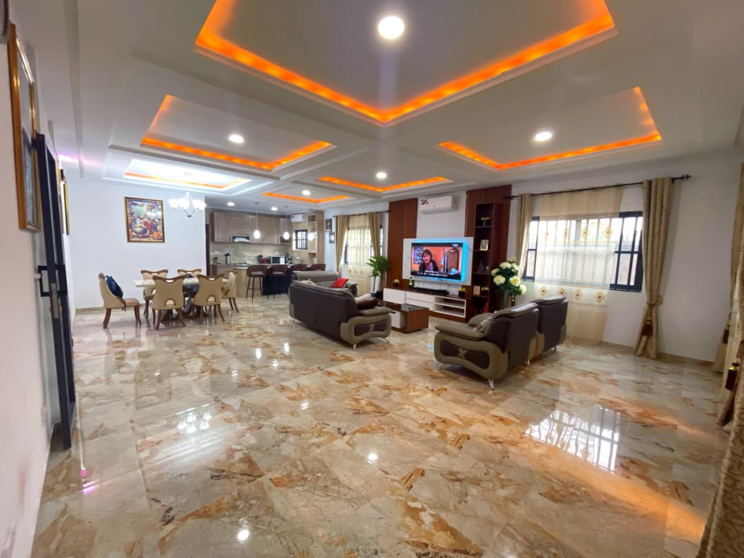 Appartement 3 chambres en location meublée à Adidogomé – 500.000 FCFA/mois