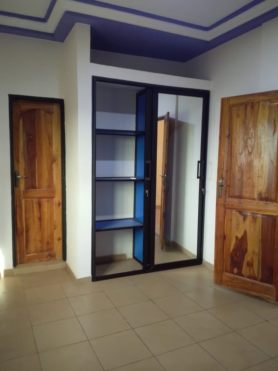Immeuble commercial R+3 en vente à Agoè Cacaveli – 150 millions FCFA