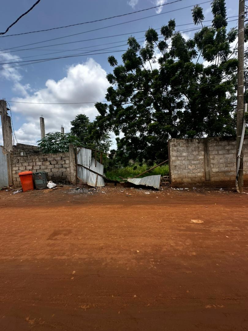 Terrain clôturé de 600 m² avec titre foncier en vente à Agoè Fil’O PAC – 57 000 000 FCFA