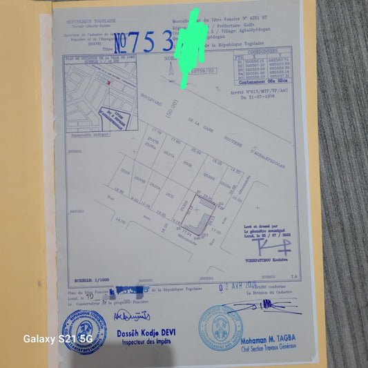 Terrain 1 lot en vente en angle de rue à Agbalepedo – 60 millions FCFA