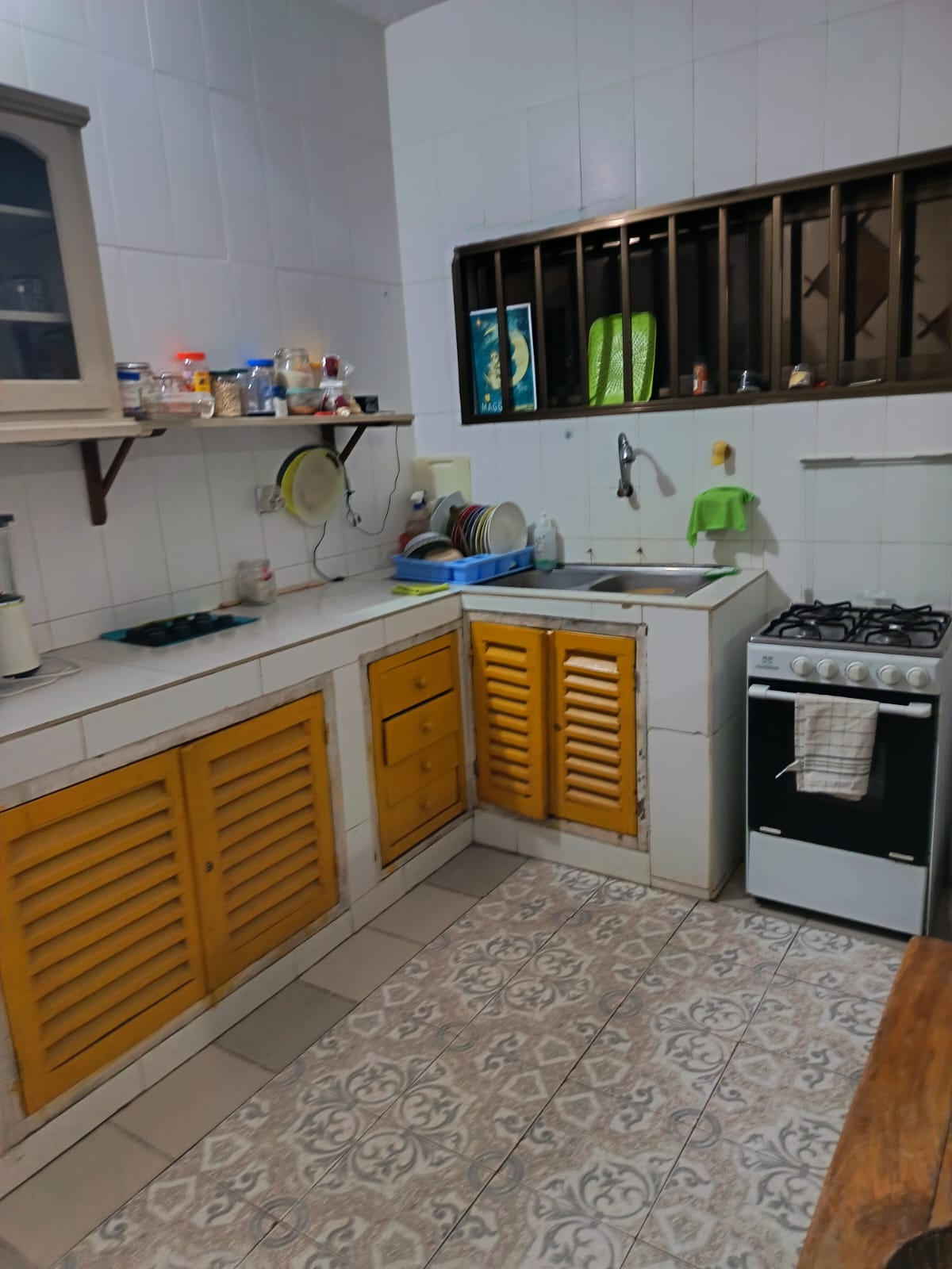 Appartement meublé 3 chambres à louer à Avepozo – 400 mille FCFA par mois