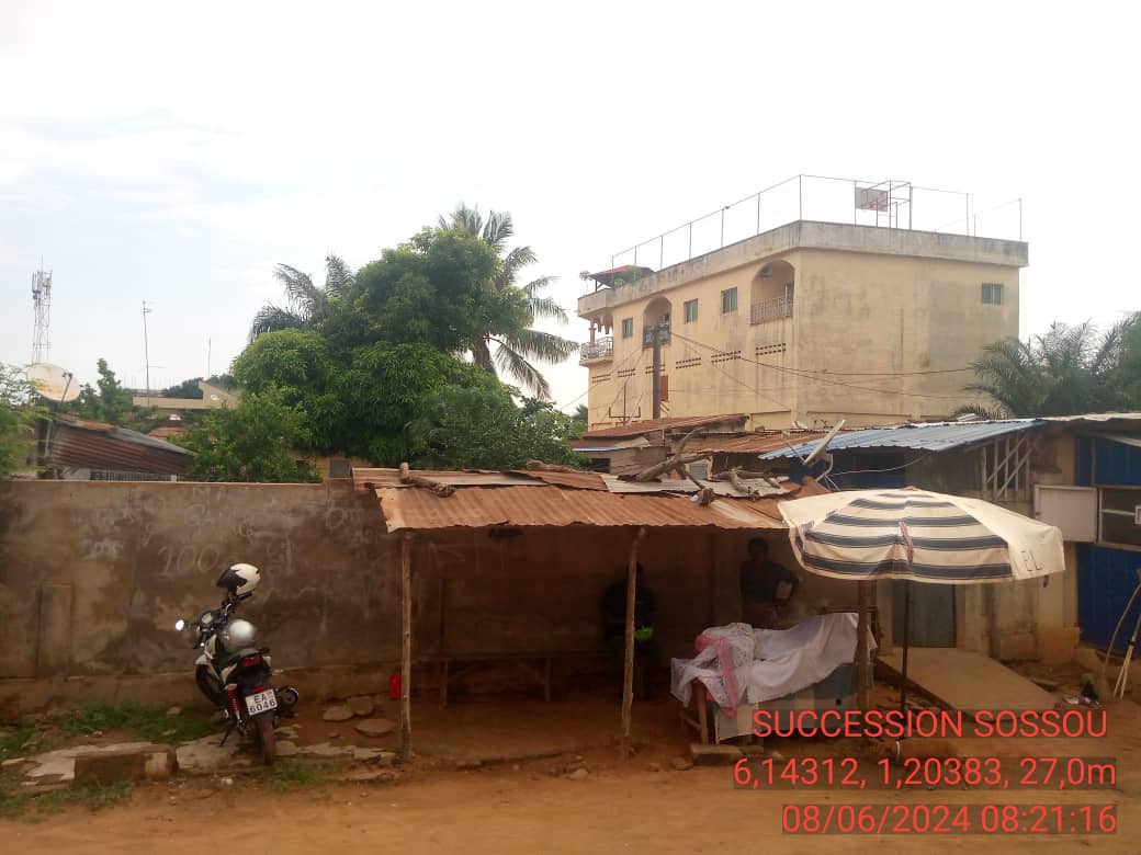 Terrain de 612 m² en angle de rue à vendre à Tokoin Protestant – 85 millions FCFA