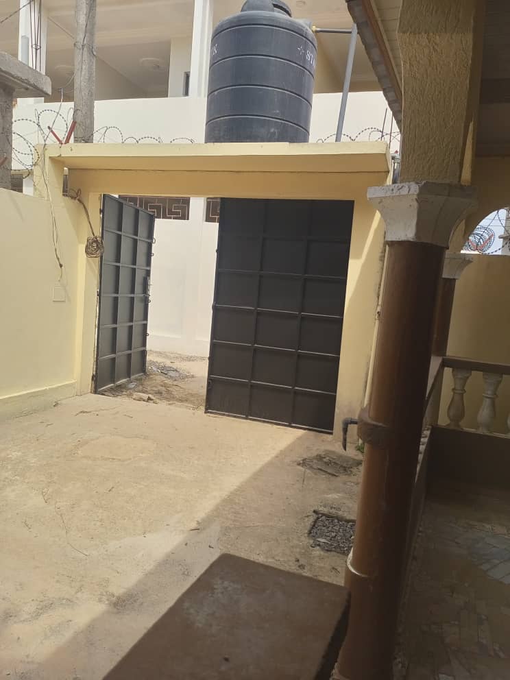 Villa à vendre à Zanguera Klikamé – 14 Millions FCFA