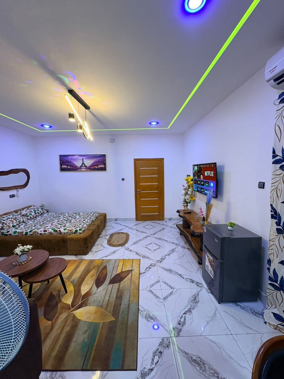 Studio meublé en location à Totsi Gbinkomé – 200000 FCFA / mois