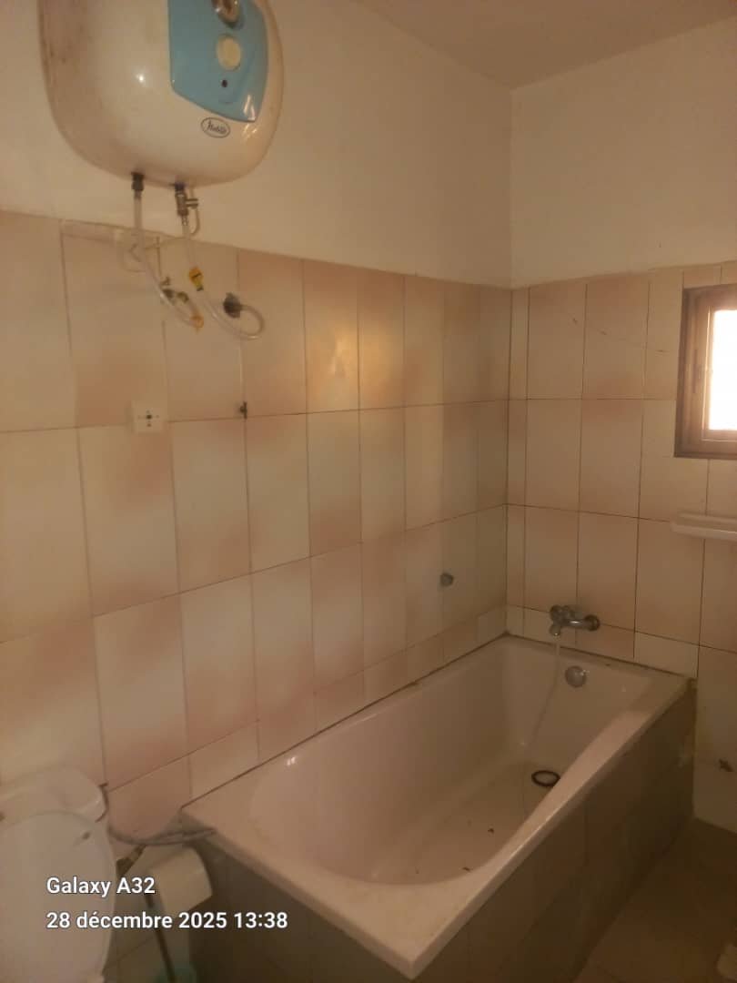 Villa 3 pièces en vente à Amadahomé – 75 millions FCFA