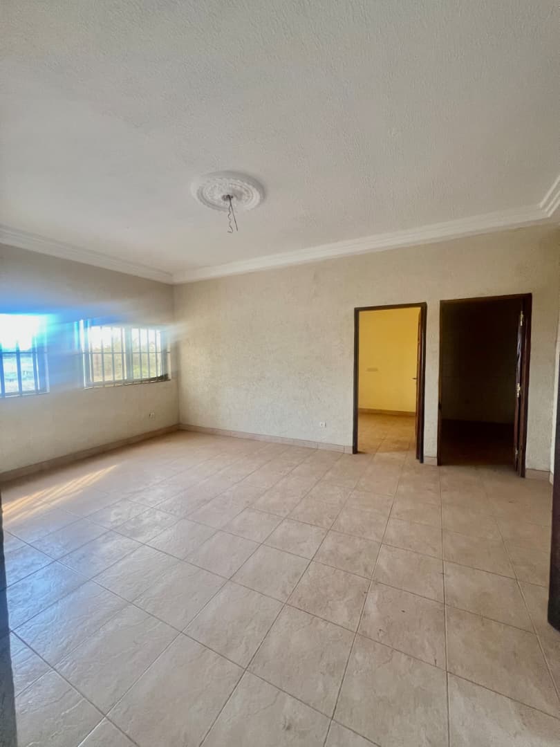 Appartement 3 pièces à louer à Agoè Camp GP – 75 000 FCFA