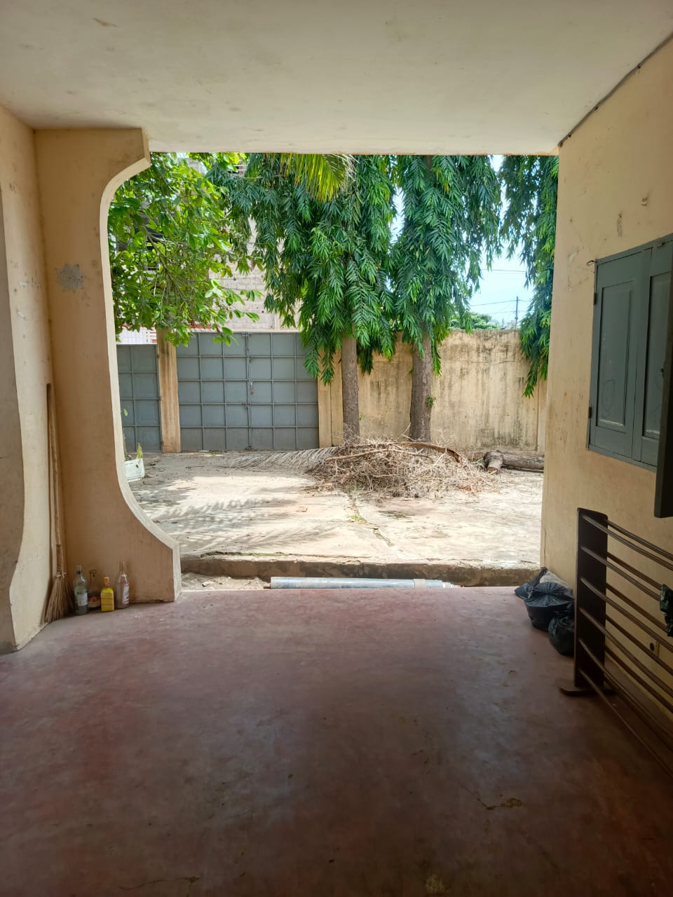 Villa 4 chambres à vendre à Agbalépédo – 50 millions FCFA