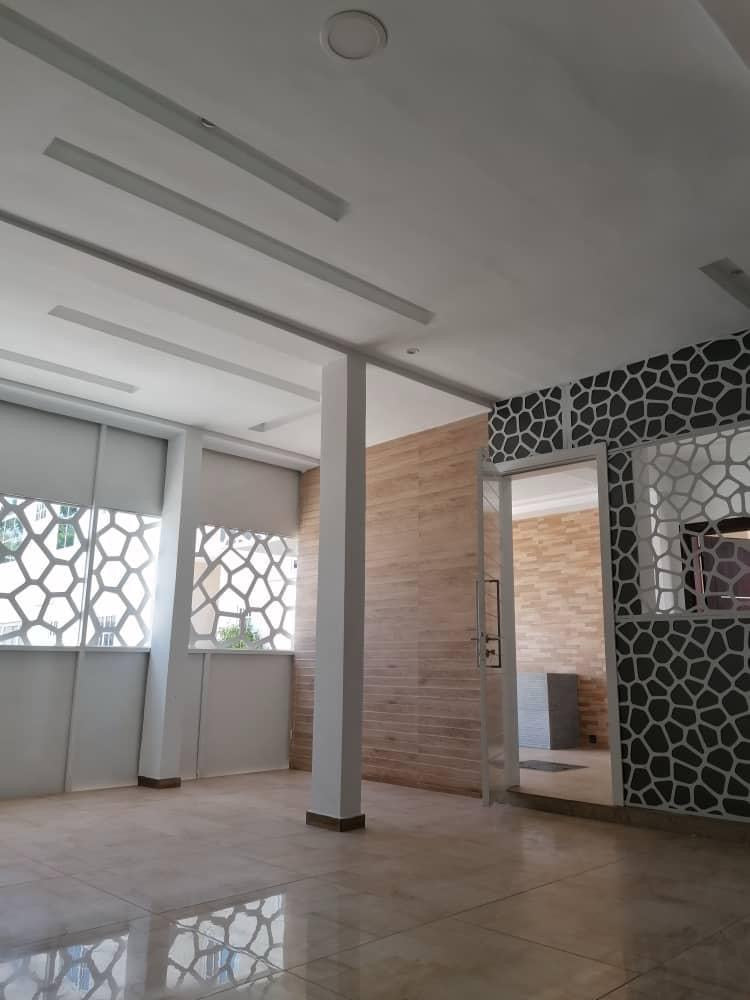LOCATION VILLA À LOUER À AGOÉ ASSIYÉYÉ (11 CHAMBRES, PISCINE)