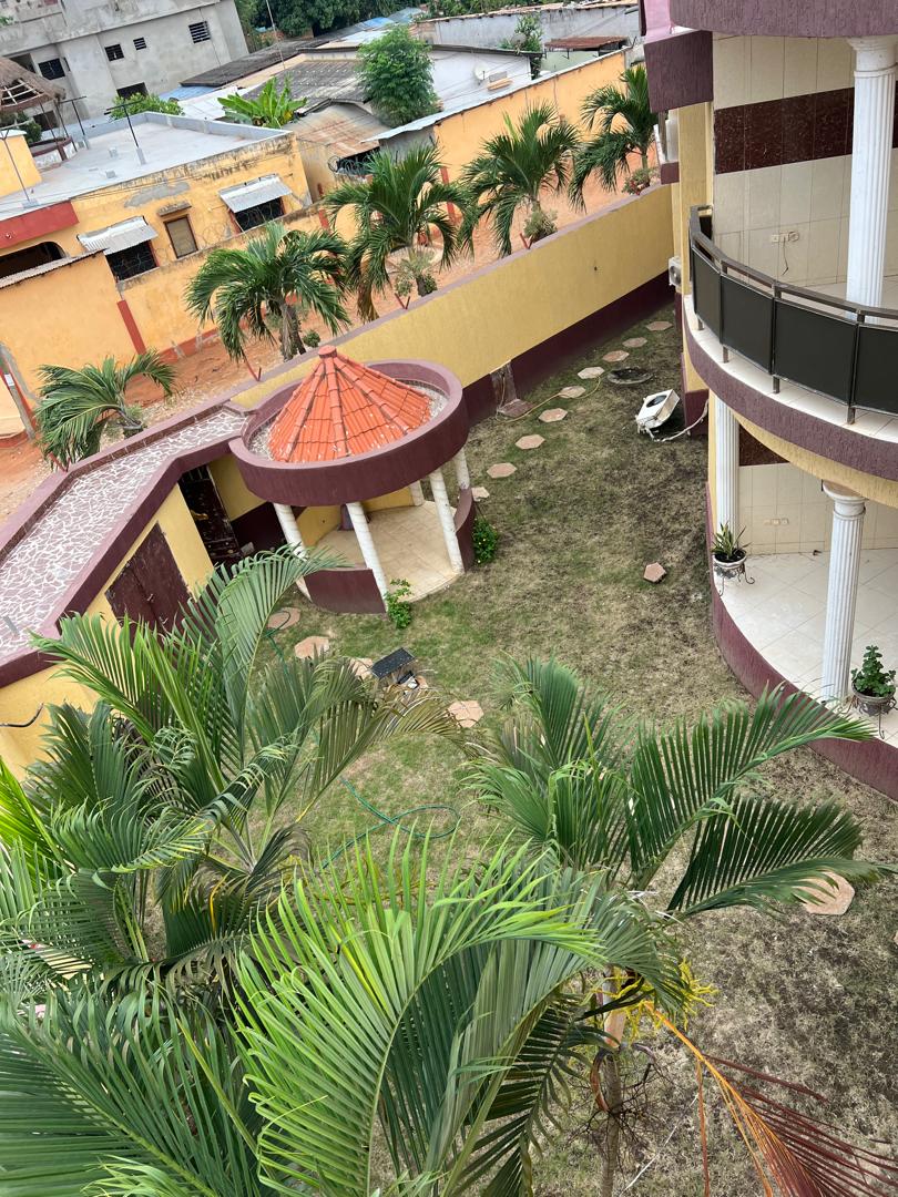 Villa à louer à Tokoin – 700000 FCFA