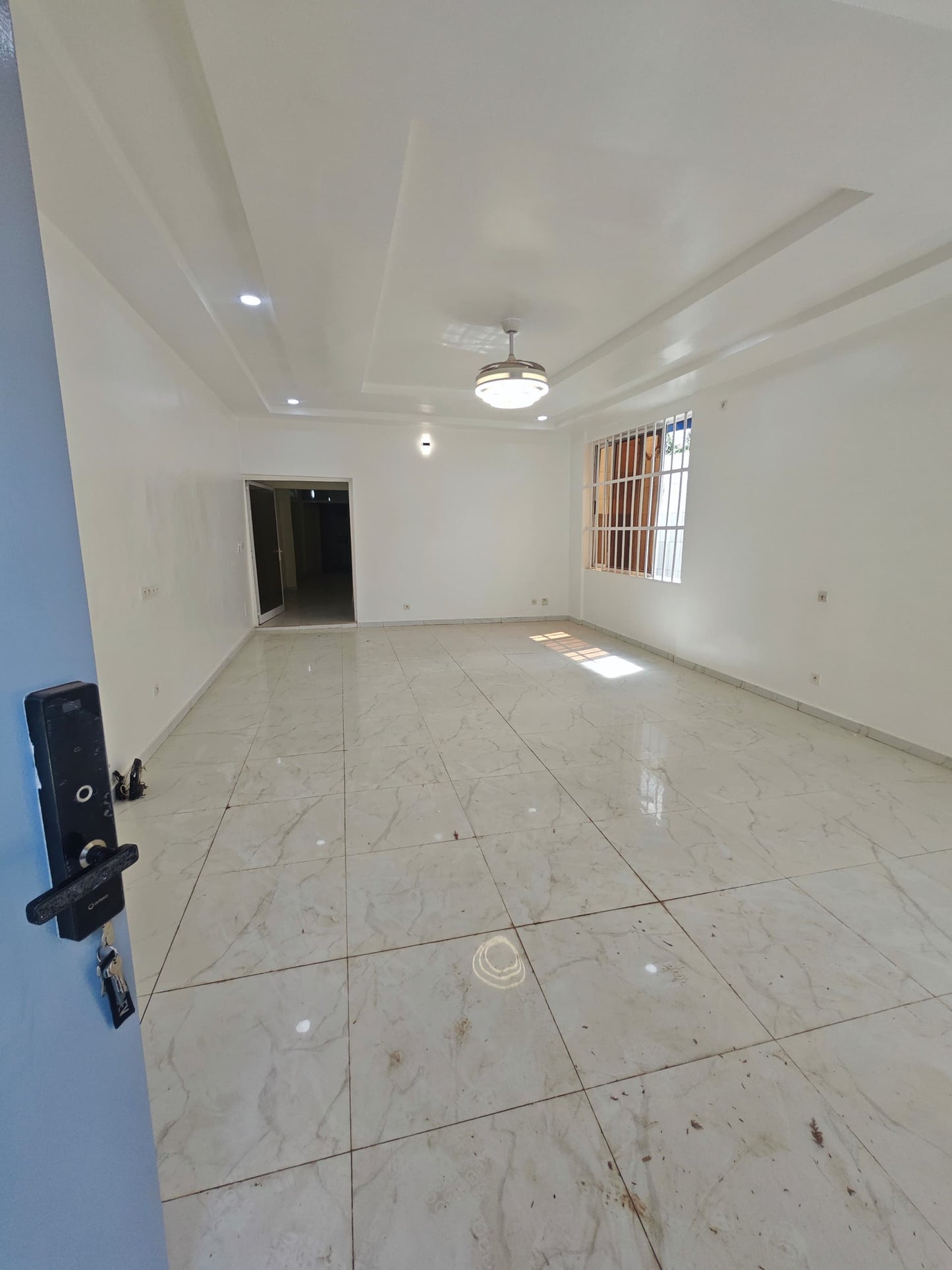 Villa triplex en location à Adidogomé Madiba – 400 mille FCFA